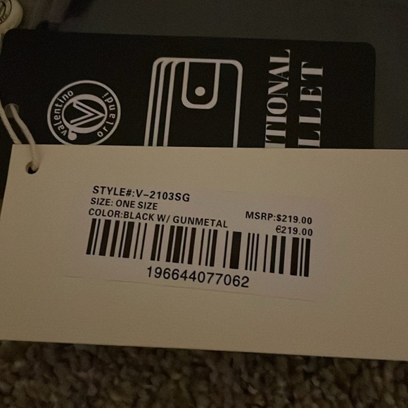 NWT Valentino satchel/ top handle bag. - Picture 5 of 5